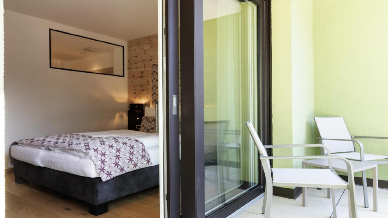 Cityhotel Goldener Adler B&B Киуза Екстериор снимка